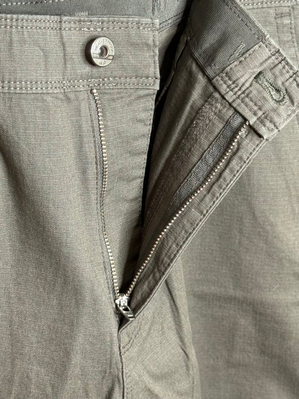 NWT - Weatherproof - Mens Utility Flat Front Shorts - Size 36 - Picture 4 of 8